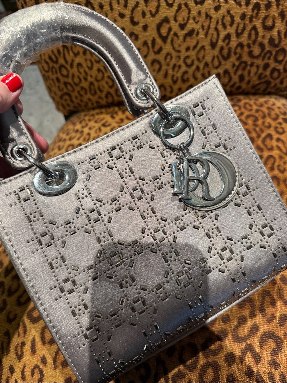 NEW Satin Bling Fashion NEW Tote - Picture 2 of 5